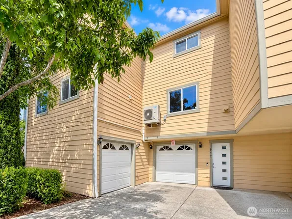 2604 SW Genesee St, Seattle, WA 98106