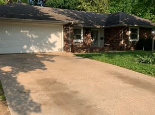 1607 Cartwright Cir, Springdale, AR 72762