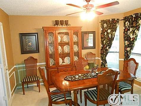 3rd image of 2606 Suncrest Dr
