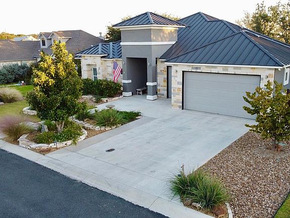 3rd image of 711 Chinkapin Dr