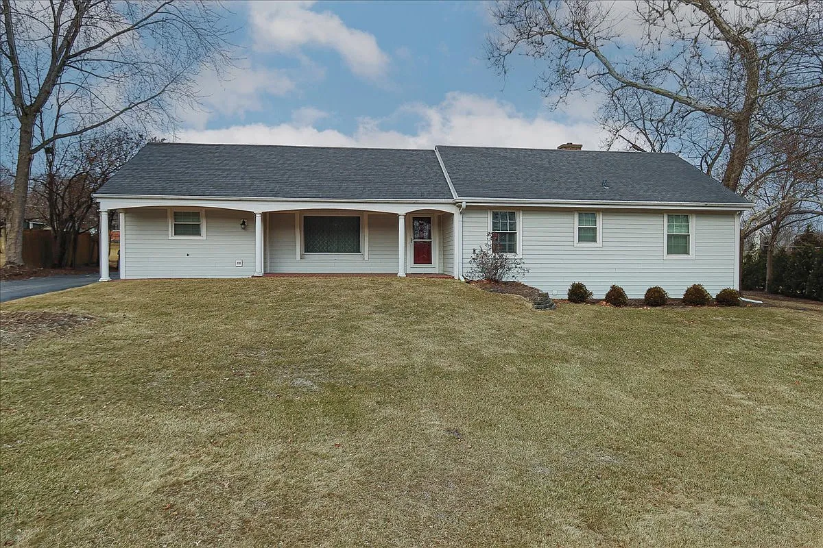 23W658 Goodridge Ter photo 1
