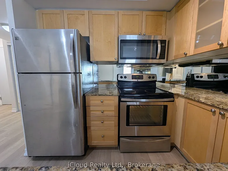 761 Bay St #702 — Photo 13