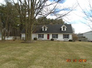 51582 Chestnut Rd, Granger, IN 46530