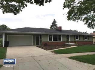 1749 N Nicholas St, Appleton, WI 54914