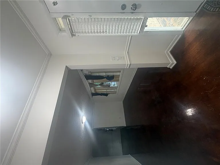 981 Woodward Park Dr — Photo 7