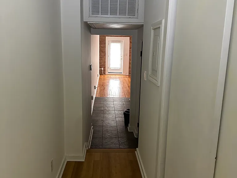1402 McCoy St #101 — Photo 12