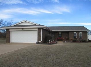 24197 Lawter Rd, Weatherford, OK 73096