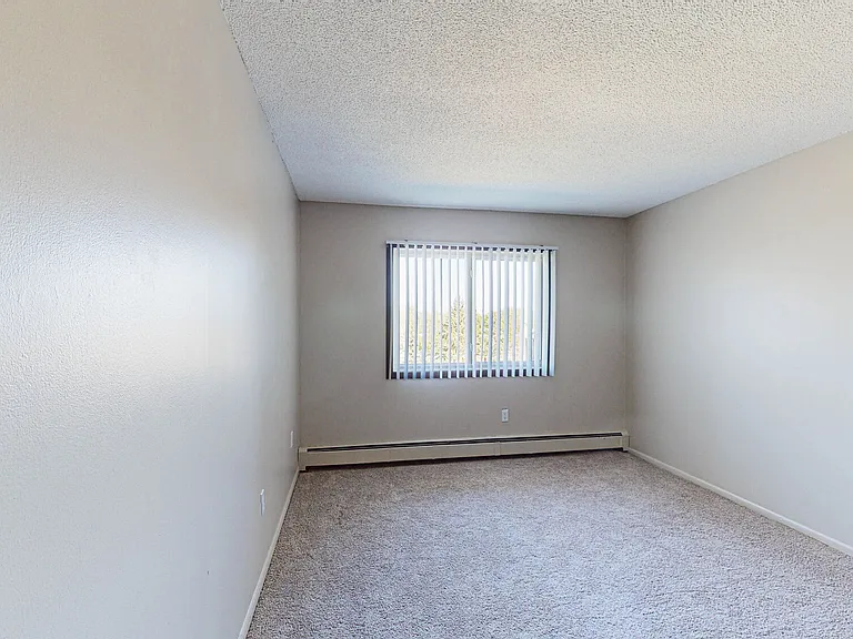 Meadowview — Photo 13