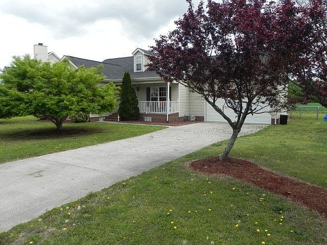 1st image of 206 Ryan Way