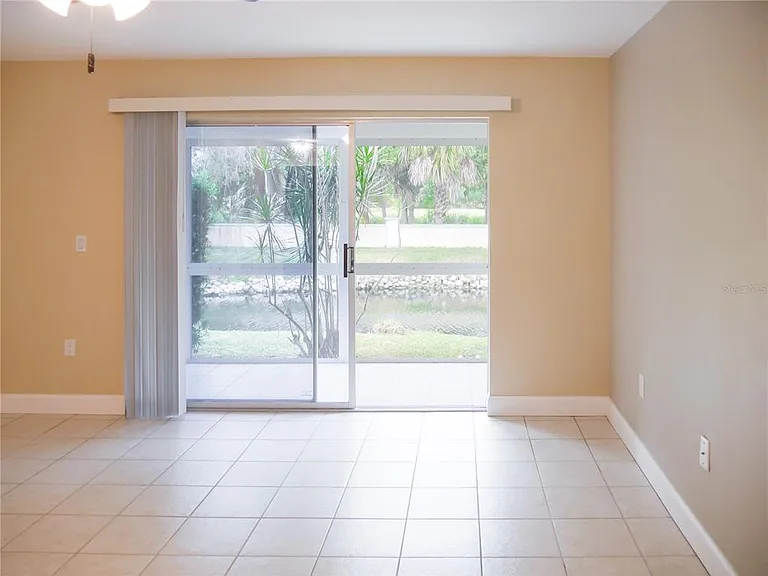 2411 Aspinwall St #2411 — Photo 2