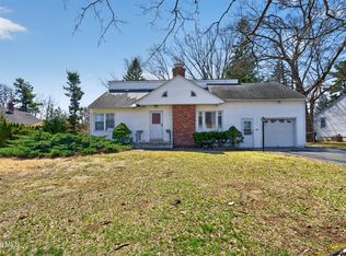 39 E Highland Drive, Albany, NY 12203