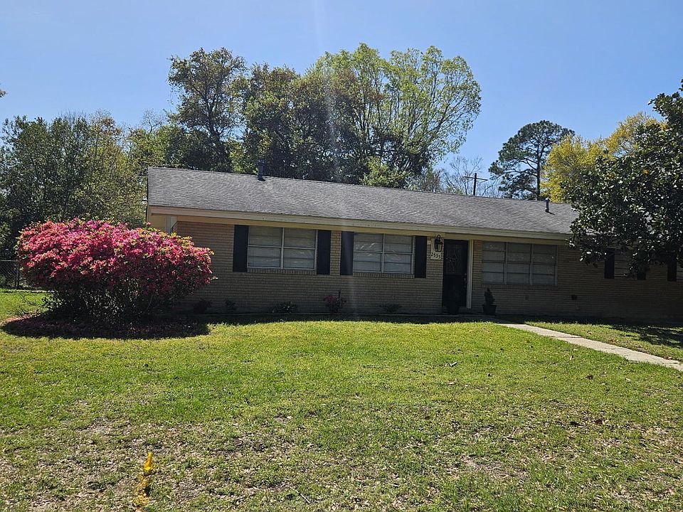 1st image of 2535 Meadow Rd