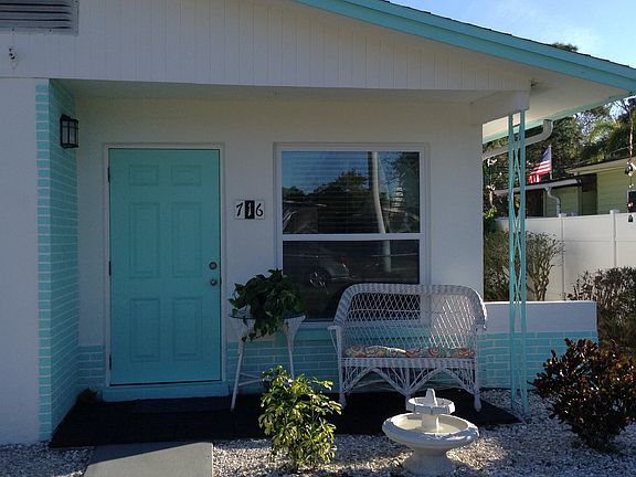 3rd image of 716 71st Ave N