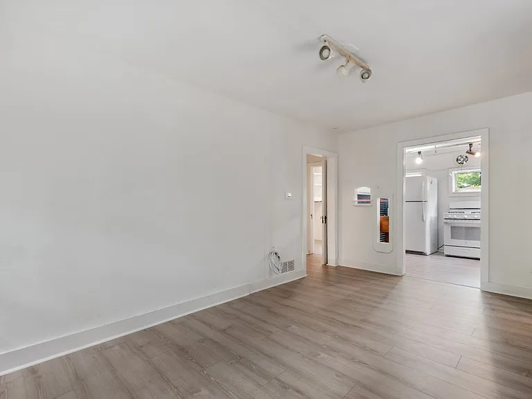 2040 S Pearl St — Photo 6