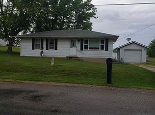 45 W Mill St, Red Bud, IL 62278