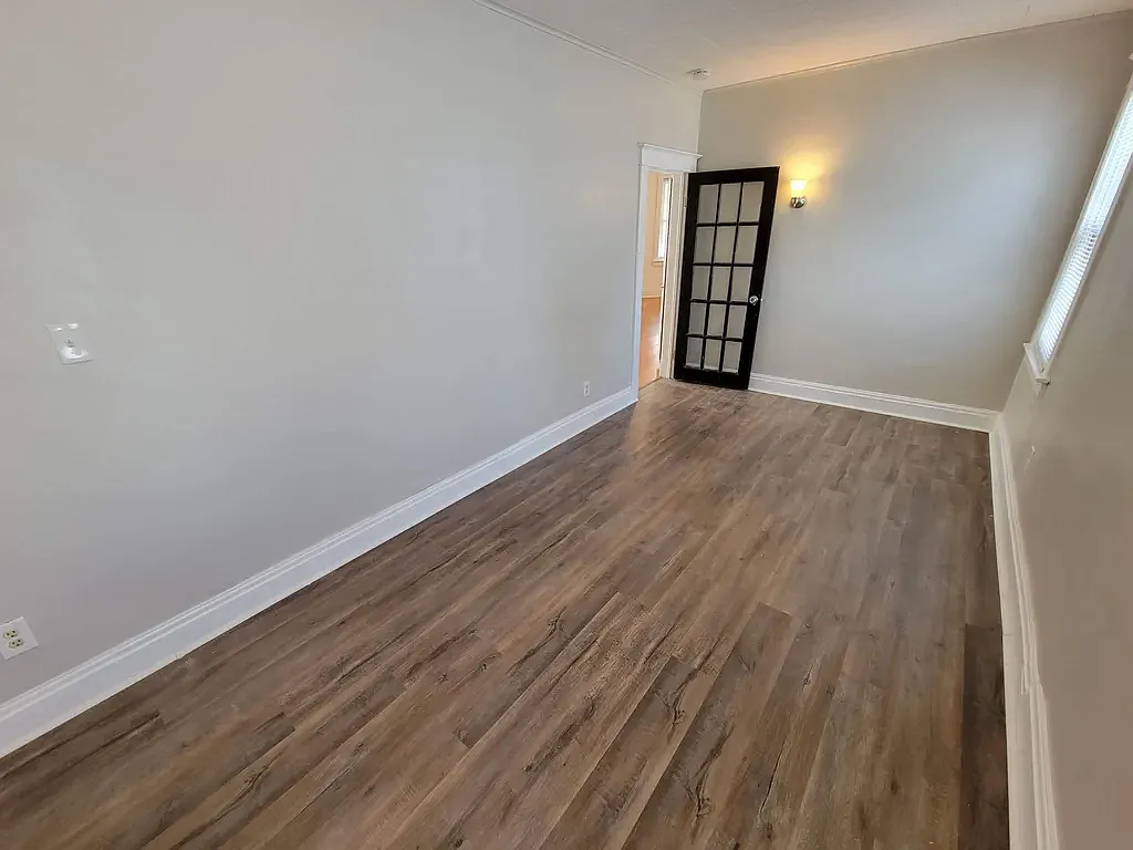 Building Photo - 15 Parkview Ct #2B