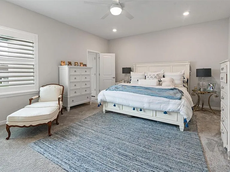 351 Surfside Ave NE — Photo 19