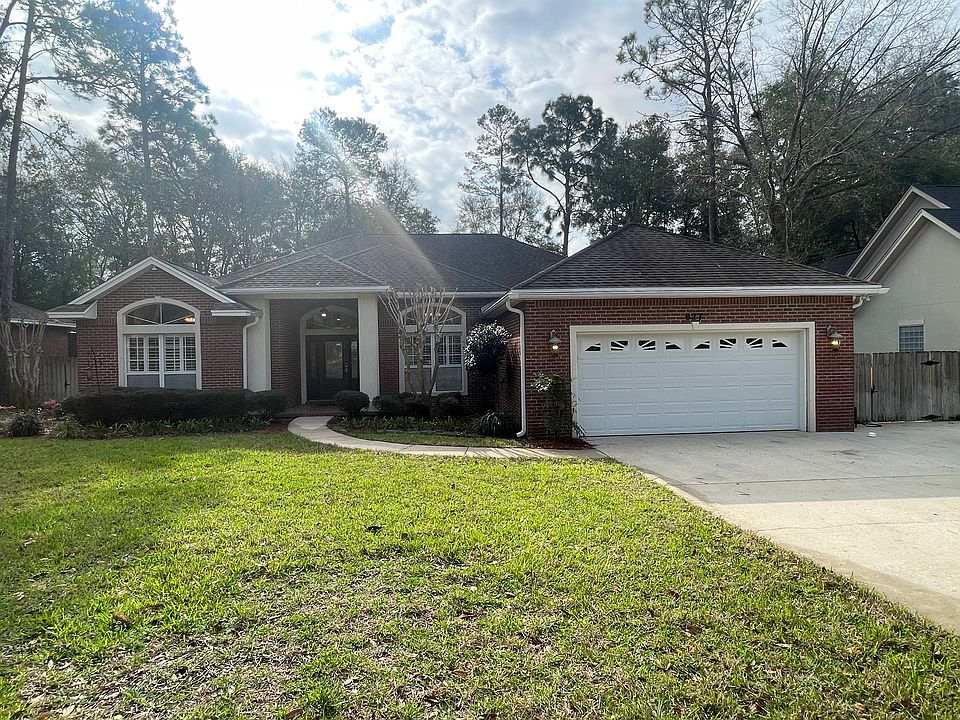 1st image of 827 Coldwater Creek Cir