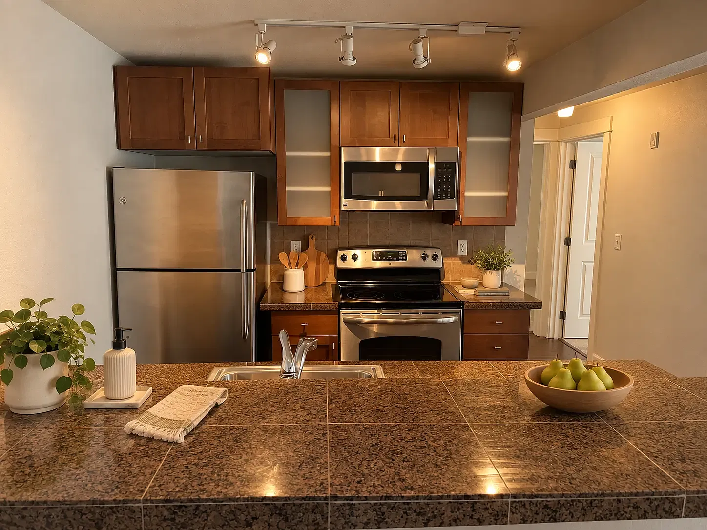 2 bed, 840 sqft, $2,375 — Photo 4