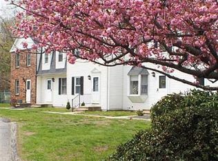 24 Colonial Vlg, Shelton, CT 06484