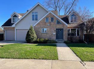 6013 S Park Ave, Morton Grove, IL