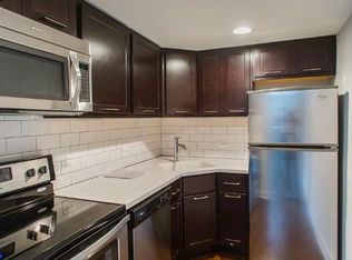 6110 N Kenmore Ave APT 211, Chicago, IL 60660