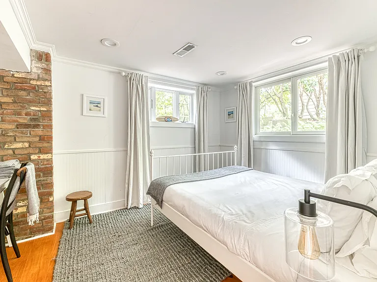 49 Cedar Dr — Photo 11