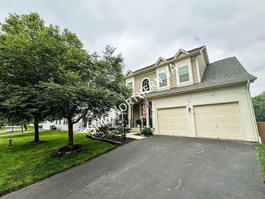 1st image of 8930 Kingbird Ct