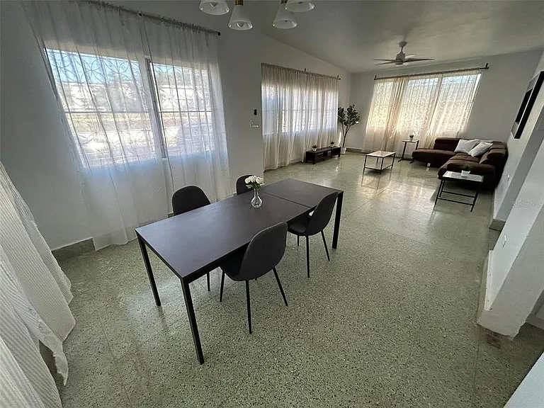 527 Urb La Rambla Calle Navarra — Photo 8