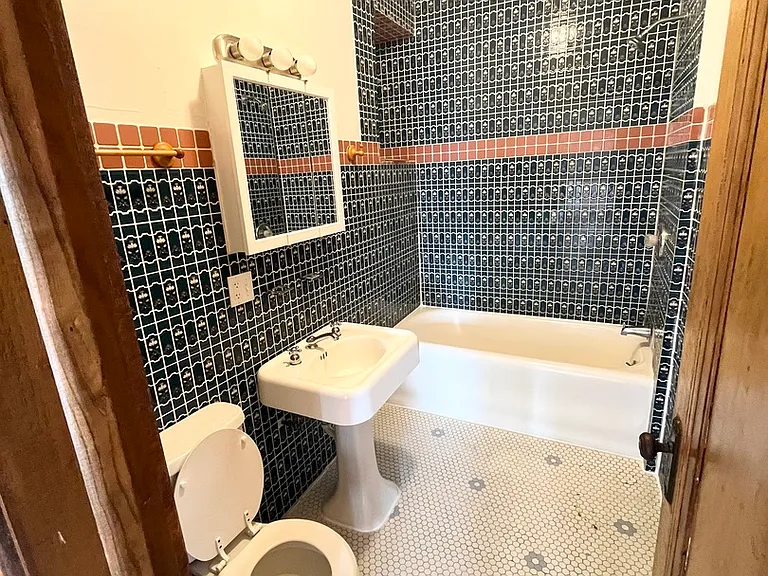 2119 S 51st Ave #1 — Photo 11
