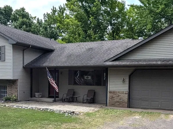 3190 Troy Brett Tr, Duluth, MN 55804
