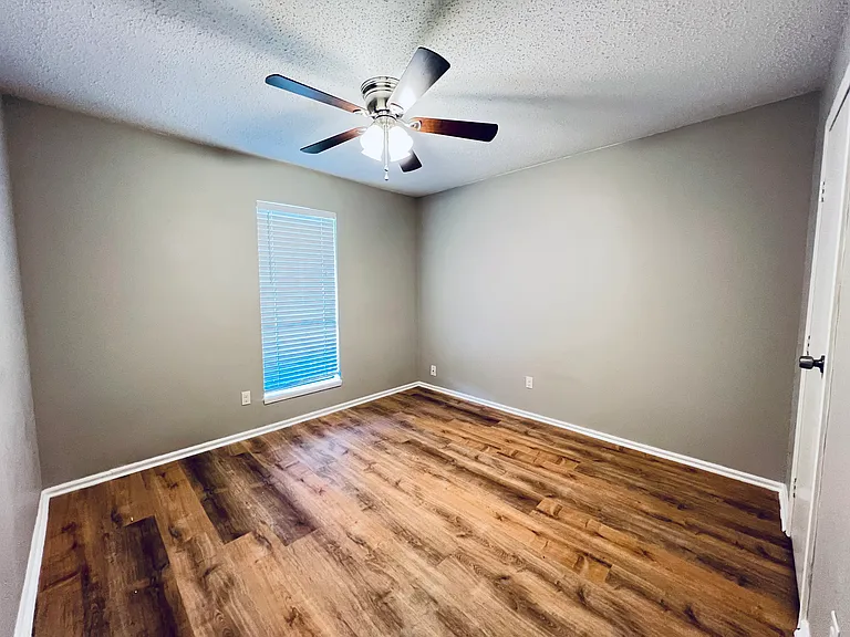 2102 Richwood Dr — Photo 20