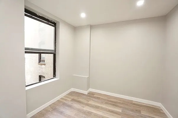 Rented by BRICK & GALO REALTY CORP | media 27