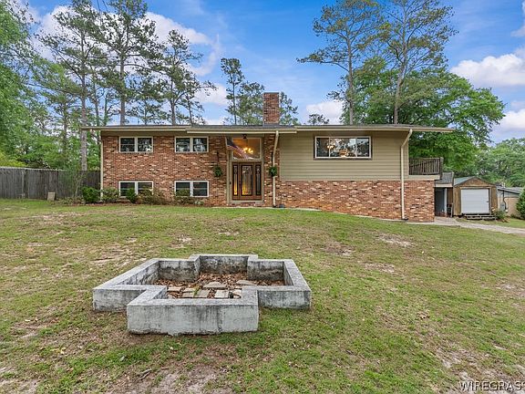2nd image of 208 Holly Hill Rd