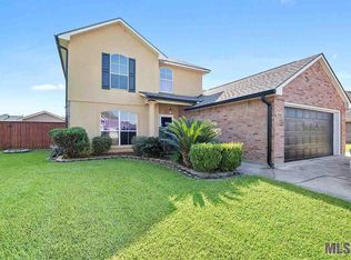 5162 Faulkner Dr, Darrow, LA 70725