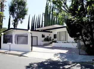 16611 Oldham St, Encino, CA 91436