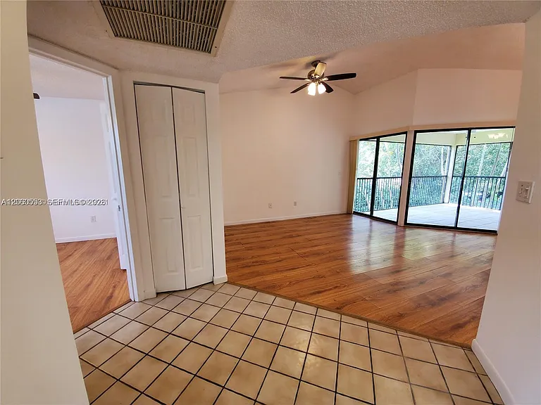 805 N Franklin Ave #805L — Photo 8
