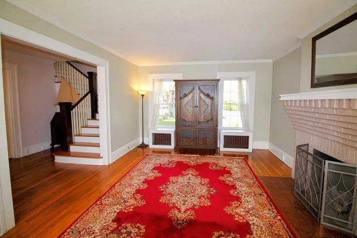 8 Colonial Pl — Photo 13
