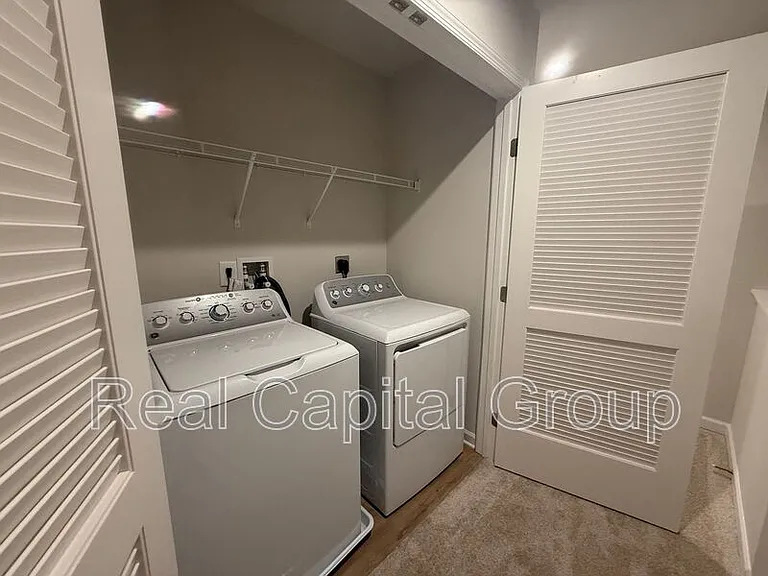 106 South Dr — Photo 27