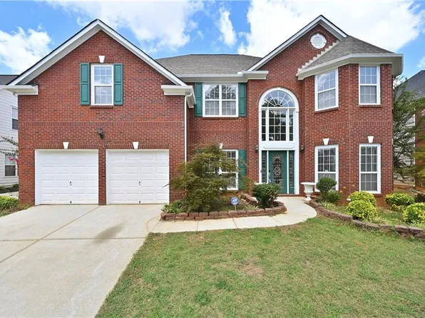 2745 Turning Leaf Dr, Lawrenceville, GA 30044