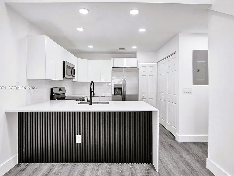 1818 Adventure Pl — Photo 15