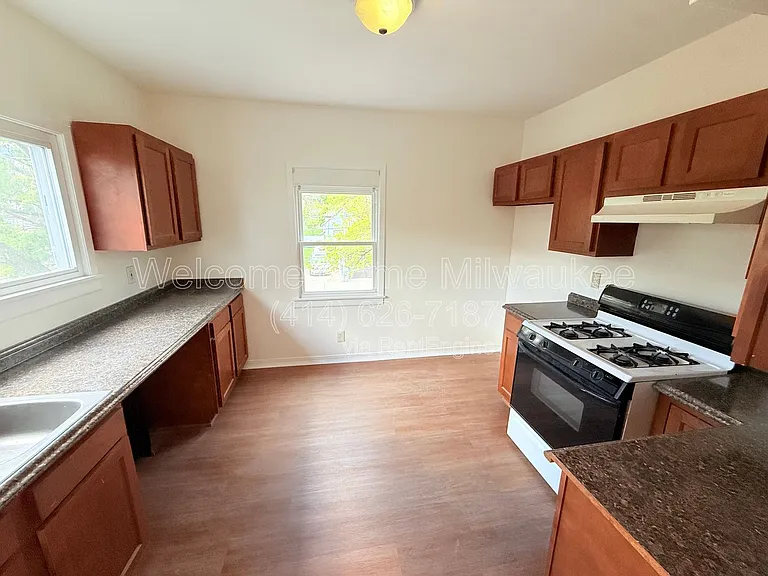2919A N 50th St #2 — Photo 1
