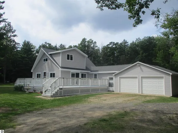 3906 W Rose City Rd, West Branch, MI 48661