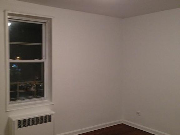 4th image of 3538 75th St APT 3E