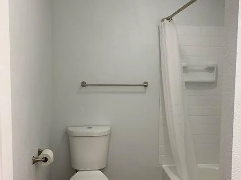 142 Jefferson St — Photo 20