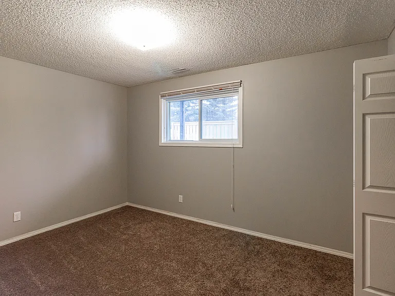 102 Oak Ave #102B — Photo 11