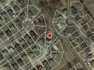 4915 Poitier Ct, Louisville, KY 40218