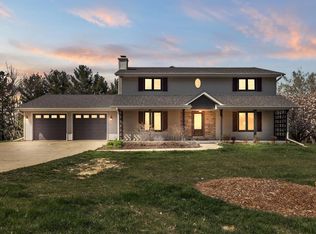 786 Decorah Rd, West Bend, WI 53095