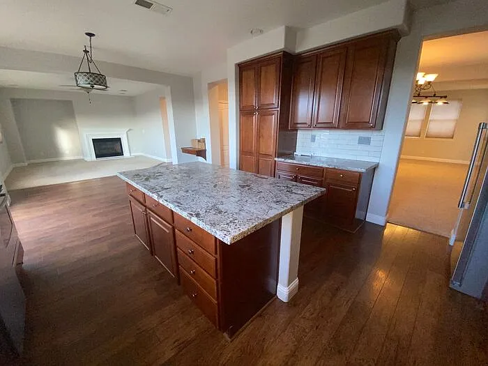 875 Sienna Park Dr — Photo 7