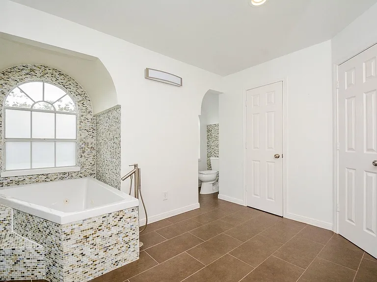 2022 Fairview Ave — Photo 24